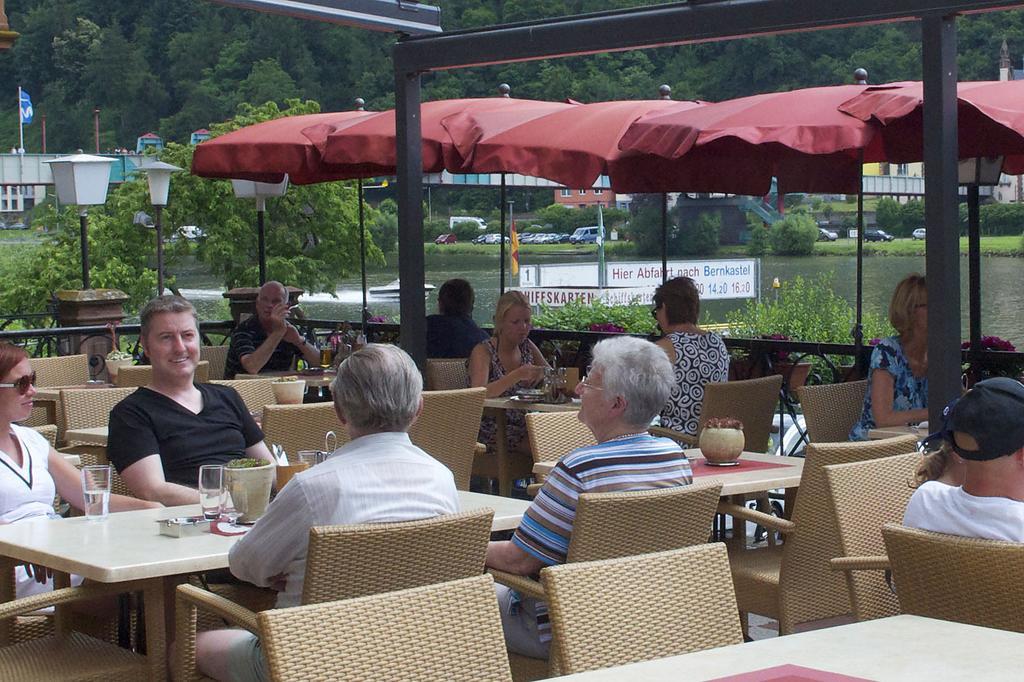 Hotel Vier Loewen Traben-Trarbach Exterior foto