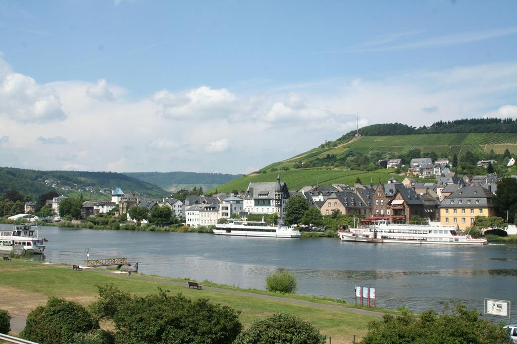 Hotel Vier Loewen Traben-Trarbach Exterior foto