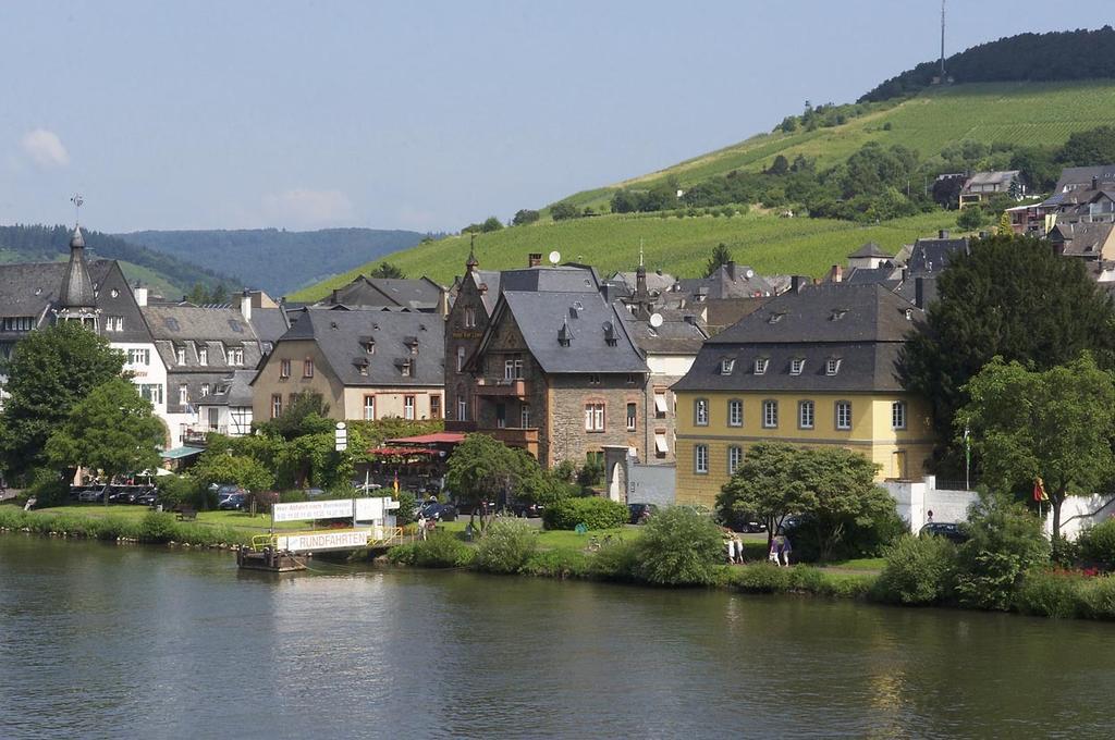 Hotel Vier Loewen Traben-Trarbach Exterior foto